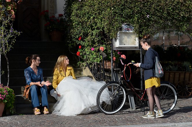 Eine Hochzeit platzt selten allein - Van film - Inka Friedrich, Teresa Klamert, Ella Lee