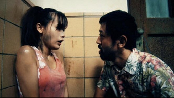 Kamera o tomeru na! - Van film - Yuzuki Akiyama, Takayuki Hamatsu
