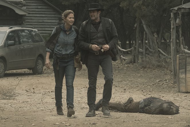 Fear the Walking Dead - Bienvenue au Far West - Film - Jenna Elfman, Garret Dillahunt