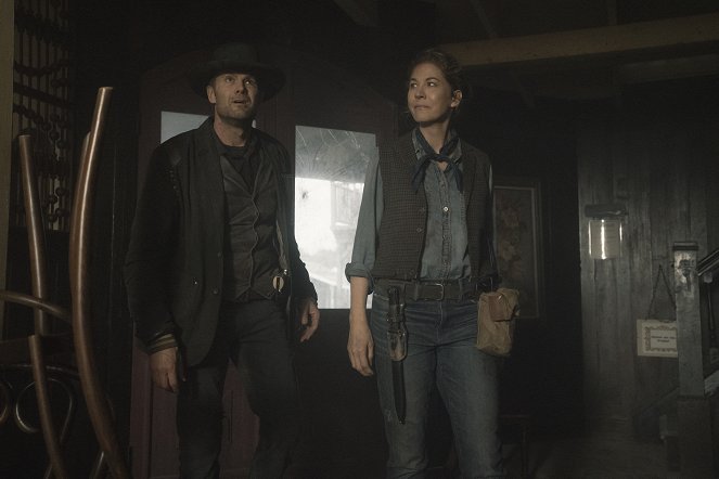 Fear The Walking Dead - Season 5 - Humbug's Gulch - Kuvat elokuvasta - Garret Dillahunt, Jenna Elfman