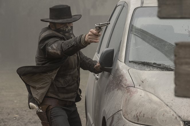 Fear the Walking Dead - Bienvenue au Far West - Film - Garret Dillahunt