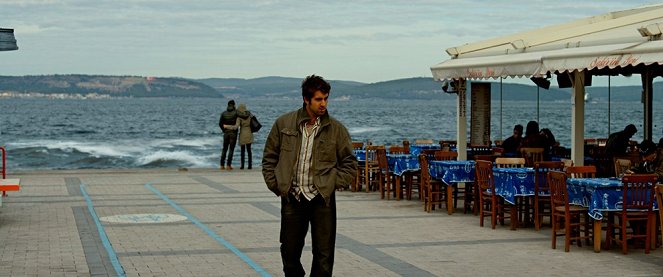 Ahlat Ağacı - Kuvat elokuvasta
