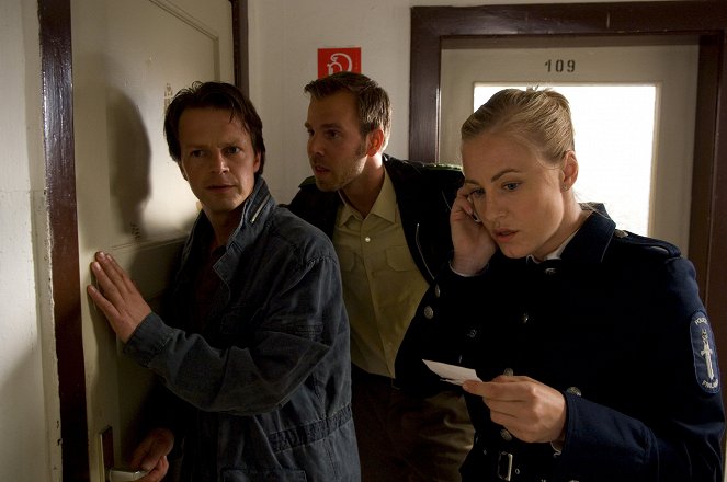 SOKO Wismar - Season 5 - Treulos - Filmfotos - Michael Härle, Dominic Boeer, Li Hagman