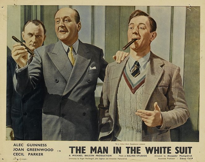 Muž v bílém obleku - Fotosky