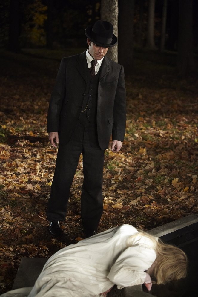 Murdoch Mysteries - Bloodlust - Photos - Yannick Bisson