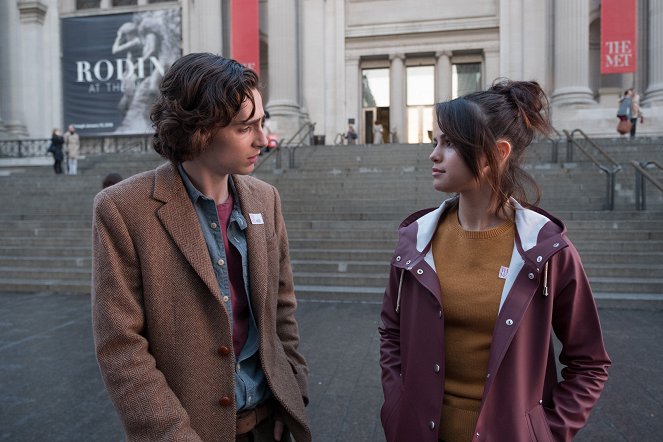 W deszczowy dzień w Nowym Jorku - Z filmu - Timothée Chalamet, Selena Gomez