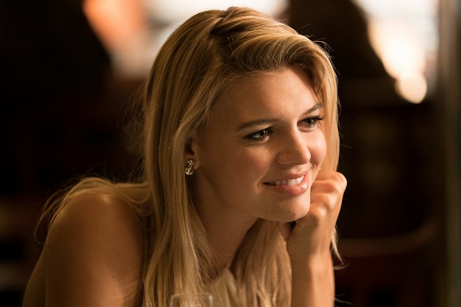 A Rainy Day in New York - Filmfotos - Kelly Rohrbach