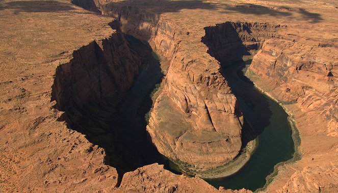 Aerial America - On the Water - Van film