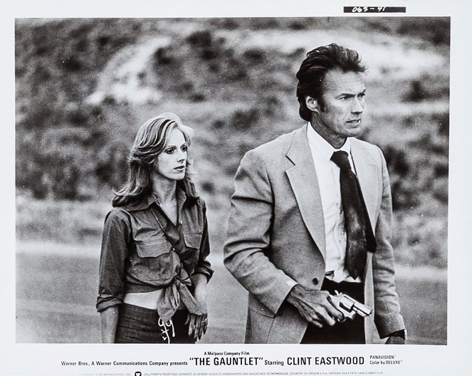 A vesszőfutás - Vitrinfotók - Sondra Locke, Clint Eastwood