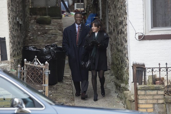 City on a Hill - What They Saw in Southie High - Photos - Aldis Hodge, Sarah Shahi