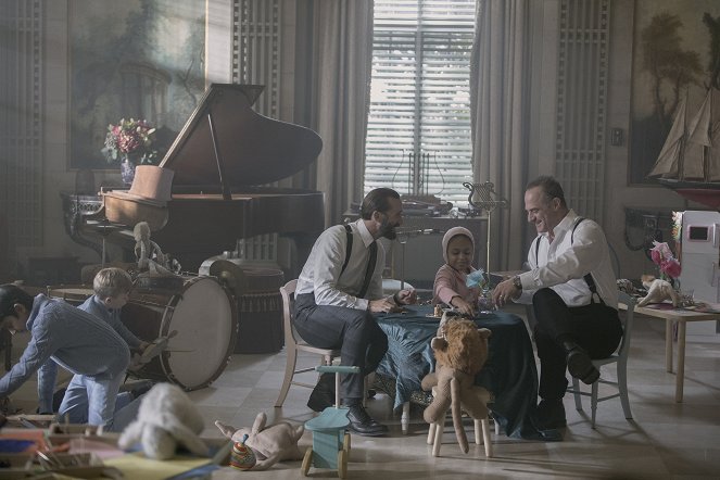 A szolgálólány meséje - Season 3 - Household - Filmfotók - Joseph Fiennes, Christopher Meloni