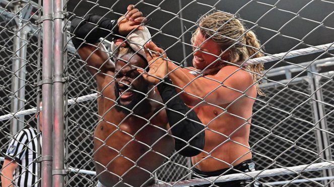 WWE Stomping Grounds - Film - Kofi Sarkodie-Mensah, Nic Nemeth