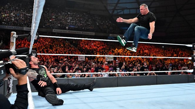 WWE Stomping Grounds - Filmfotos - Joe Anoa'i, Shane McMahon