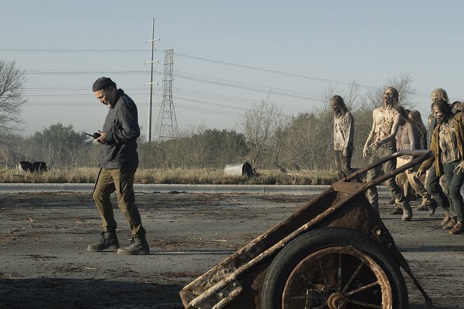 Fear the Walking Dead - Auf leisen Pfoten - Filmfotos - Rubén Blades
