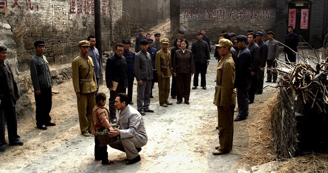The Story of Zhou Enlai - Do filme