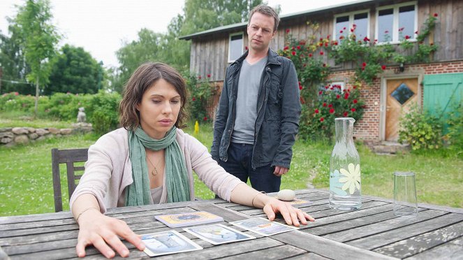 SOKO Wismar - Season 8 - Schlechte Karten für Belinda - Filmfotók - Jana Pallaske, Michael Härle