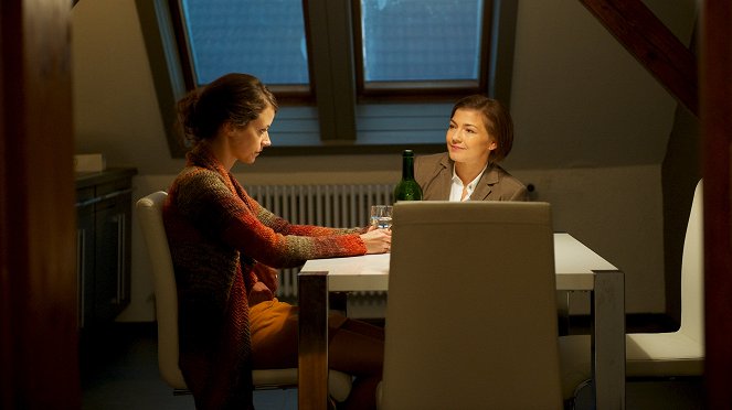 SOKO Wismar - Season 10 - Hinter verschlossenen Türen - Filmfotók - Anja Knauer, Claudia Schmutzler