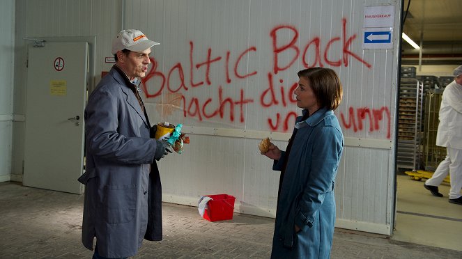 SOKO Wismar - Ein Zipfel vom Glück - Filmfotos - Jörg Simmat, Claudia Schmutzler