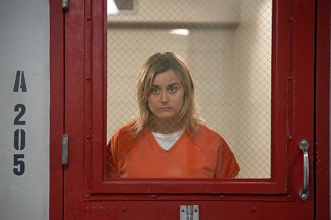 Orange Is the New Black - Série 6 - Kdo to ví líp než já - Z filmu - Taylor Schilling