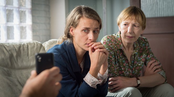 SOKO Wismar - Klub der Aufreißer - Filmfotók - Marie Rönnebeck, Katharina Blaschke