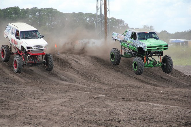 Dirty Mudder Truckers - Photos