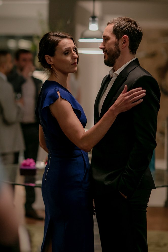 Doctor Foster - Season 2 - Episode 1 - Filmfotos - Suranne Jones, Bertie Carvel