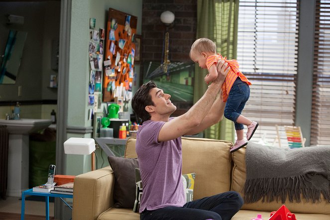 Baby Daddy - Ring Around the Party - Photos