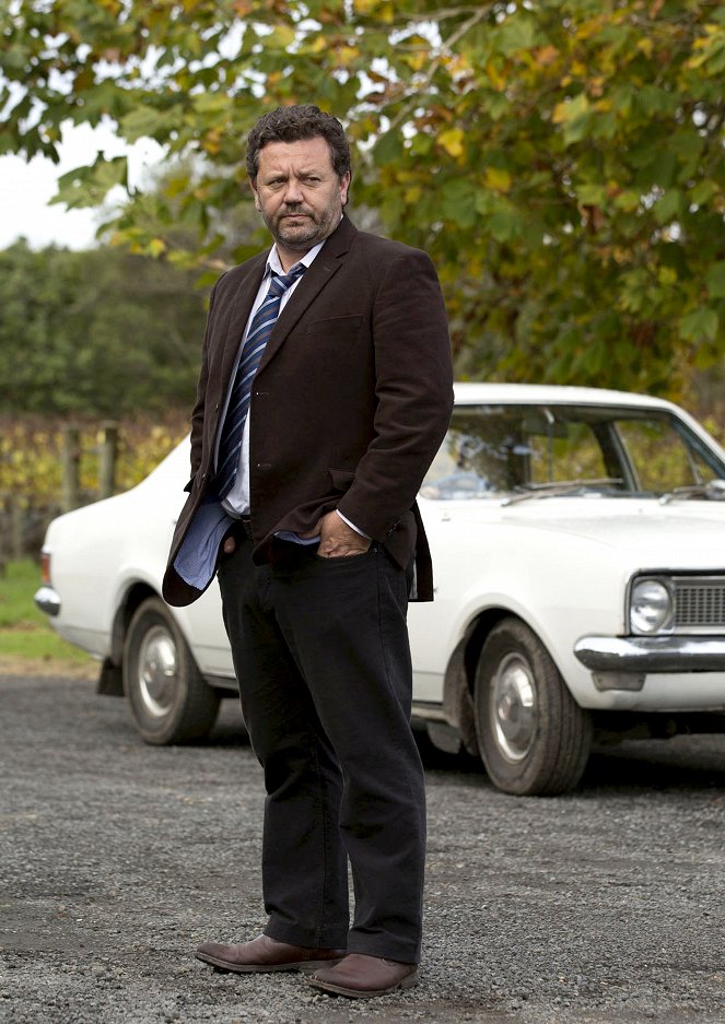 The Brokenwood Mysteries - Season 1 - Blood and Water - Photos - Neill Rea