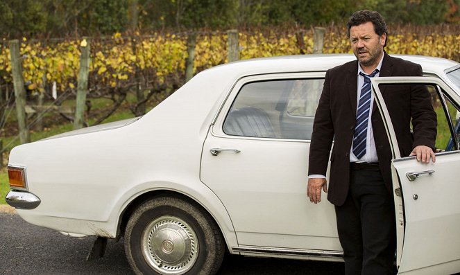 The Brokenwood Mysteries - Blood and Water - Photos - Neill Rea