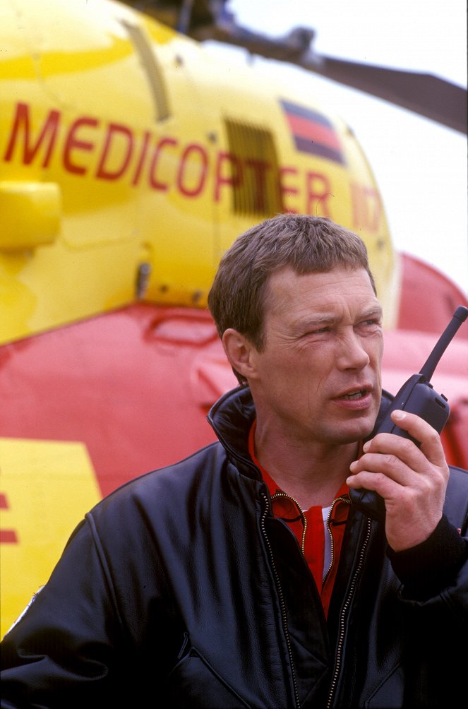 Medicopter 117 - Jedes Leben zählt - Im Labyrinth - De la película - Hans Heller