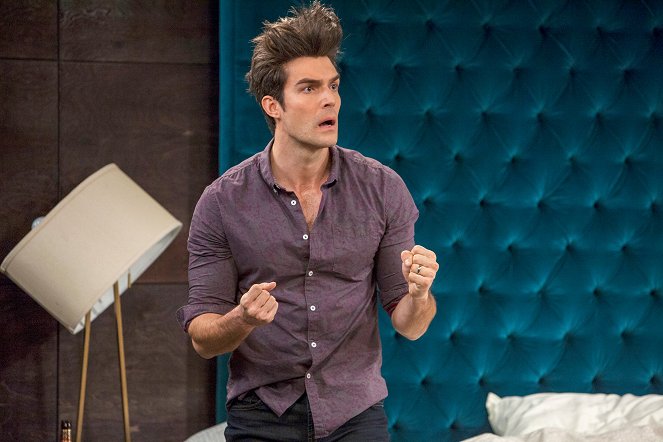 Baby Daddy - What Happens in Vegas - Photos - Peter Porte
