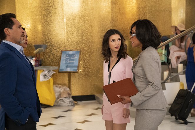 Grand Hotel - The Big Sickout - Photos - Demián Bichir, Denyse Tontz, Wendy Raquel Robinson