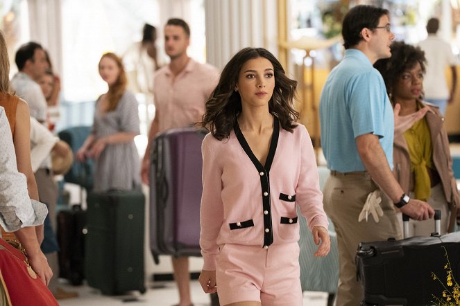 Grand Hotel - The Big Sickout - Z filmu - Denyse Tontz