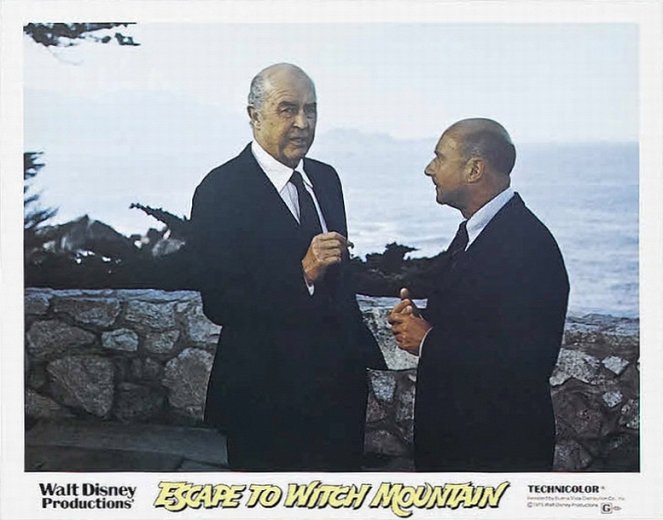 Escape to Witch Mountain - Lobby Cards - Ray Milland, Donald Pleasence