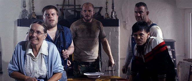 Cannibals and Carpet Fitters - Filmfotos - Mingus Johnston, Lee Charles
