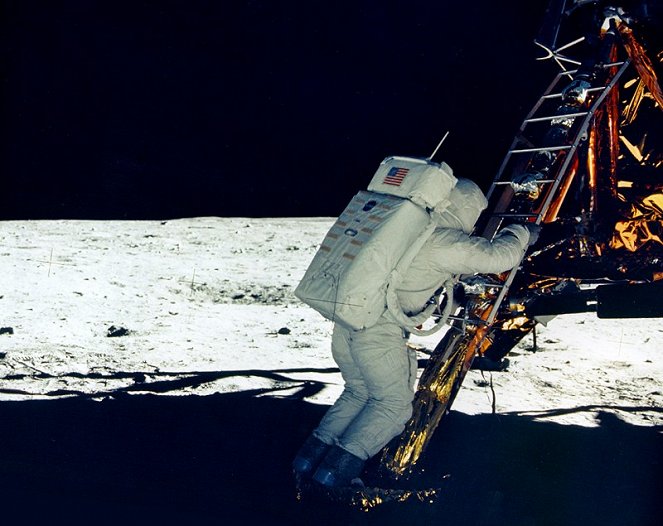 Moon Landing: World's Greatest Hoax? - De la película