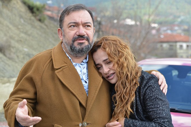 Yalaza - Episode 16 - Z filmu - Kadir Çöpdemir, Didem Balçın