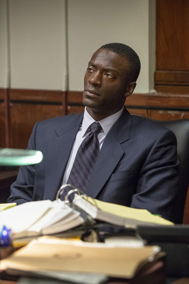 City on a Hill - The Night Flynn Sent the Cops on the Ice - Photos - Aldis Hodge