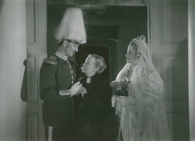 Lauritz Falk, Hilda Borgström, Vibeke Falk