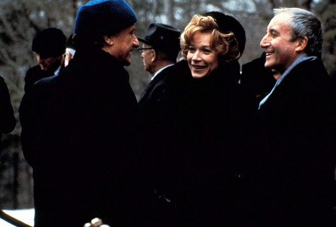 Being There - Photos - Shirley MacLaine, Peter Sellers