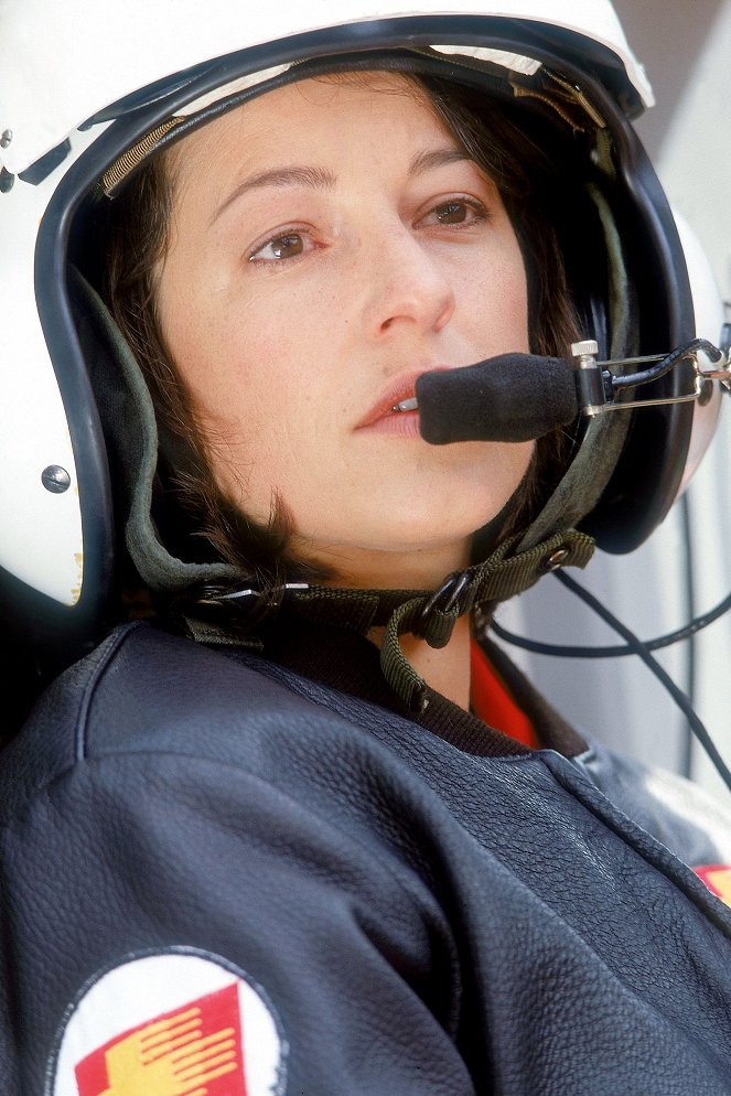 Medicopter 117 – A légimentők - Őrült hajsza - Filmfotók - Julia Cencig