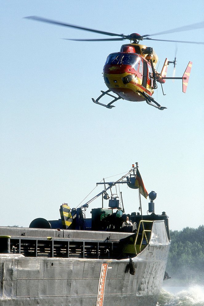 Medicopter 117 - Černí pasažéři - Z filmu