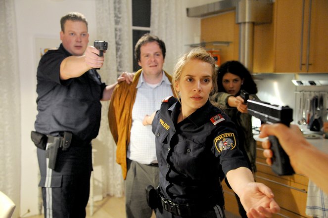 CopStories - Season 1 - Oida? - Z filmu - Holger Schober, Cornelia Ivancan