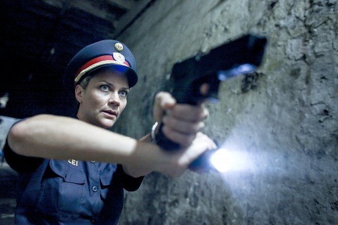 CopStories - Kleinvieh - Van film - Kristina Bangert