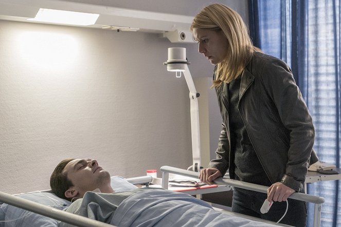 Homeland - A False Glimmer - Photos - Rupert Friend, Claire Danes