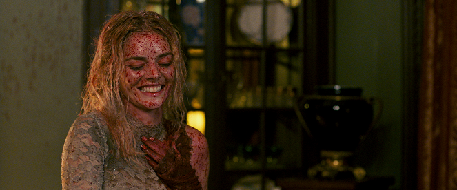 Krvavá nevěsta - Z filmu - Samara Weaving