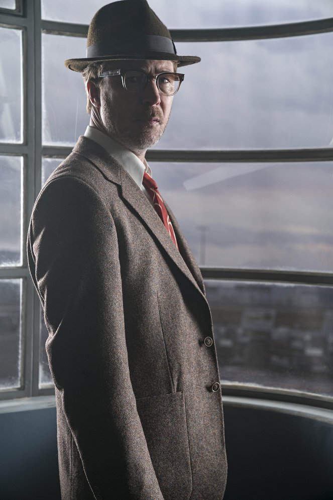 Project Blue Book - Season 1 - Werbefoto - Aidan Gillen