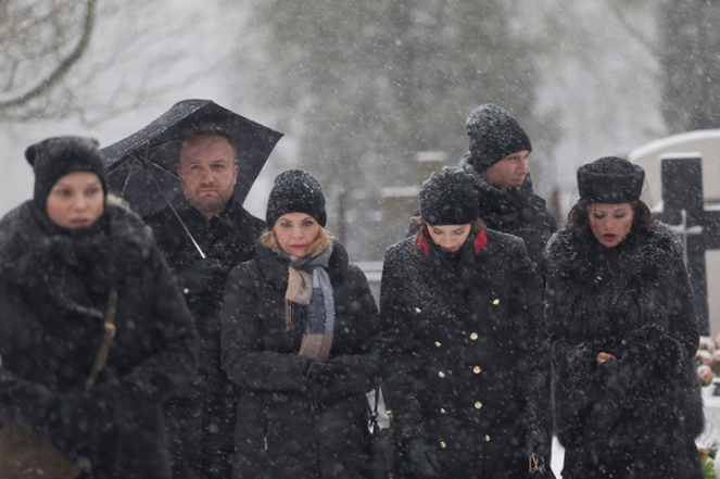 Przyjaciółki - Episode 2 - Photos - Joanna Liszowska, Bartlomiej Kasprzykowski, Magdalena Stuzynska, Anita Sokołowska