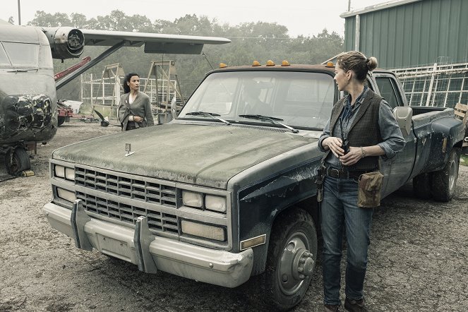 Fear the Walking Dead - Season 5 - Toujours debout - Film - Danay Garcia, Jenna Elfman
