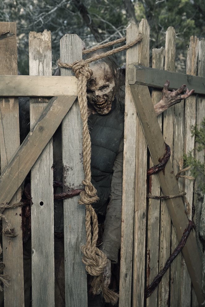 Fear the Walking Dead - Season 5 - Still Standing - Photos